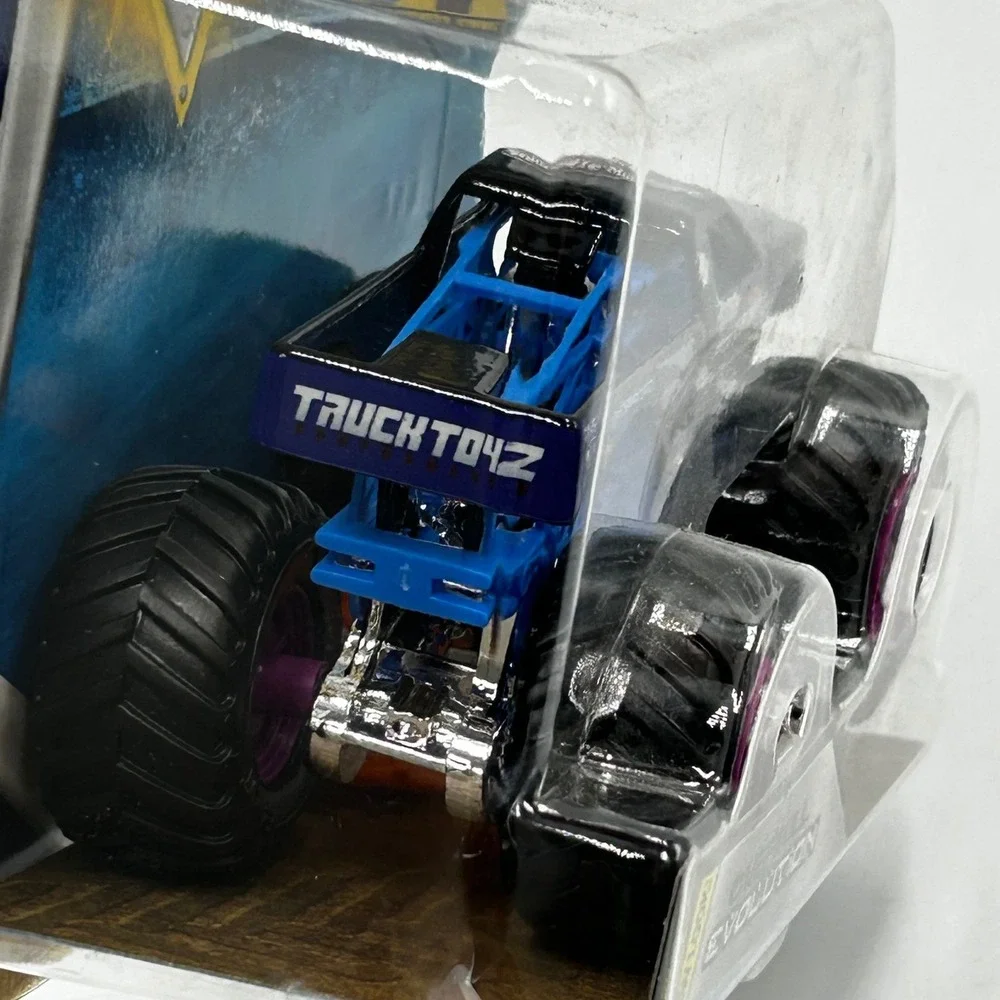 Hot Wheels Monster Jam Overkill Evolution Blue Rene Casey Autograph Storage Wars